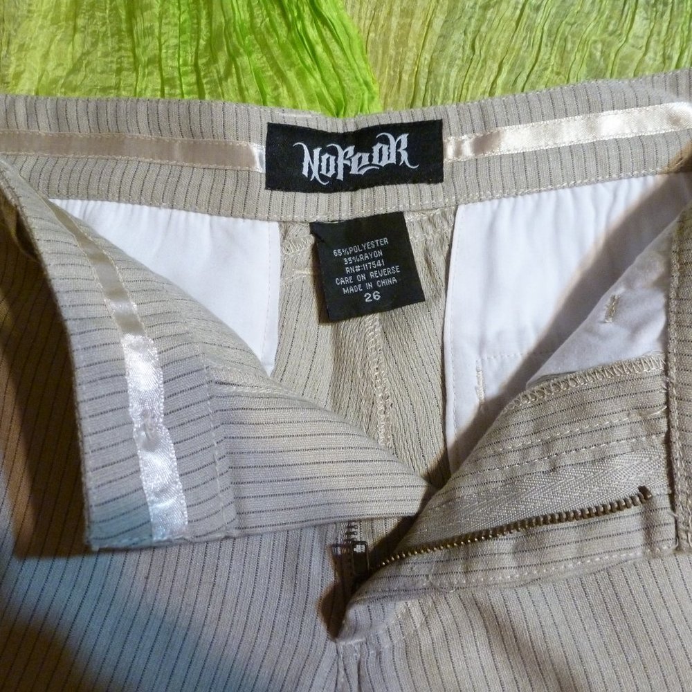 NO FEAR cute high rise  shorts w/ Pockets SZ 26